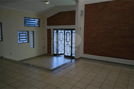 Casa à venda ou para alugar com 4 quartos, sendo 2 suítes, em Jardim Morumbi, Araraquara, SP