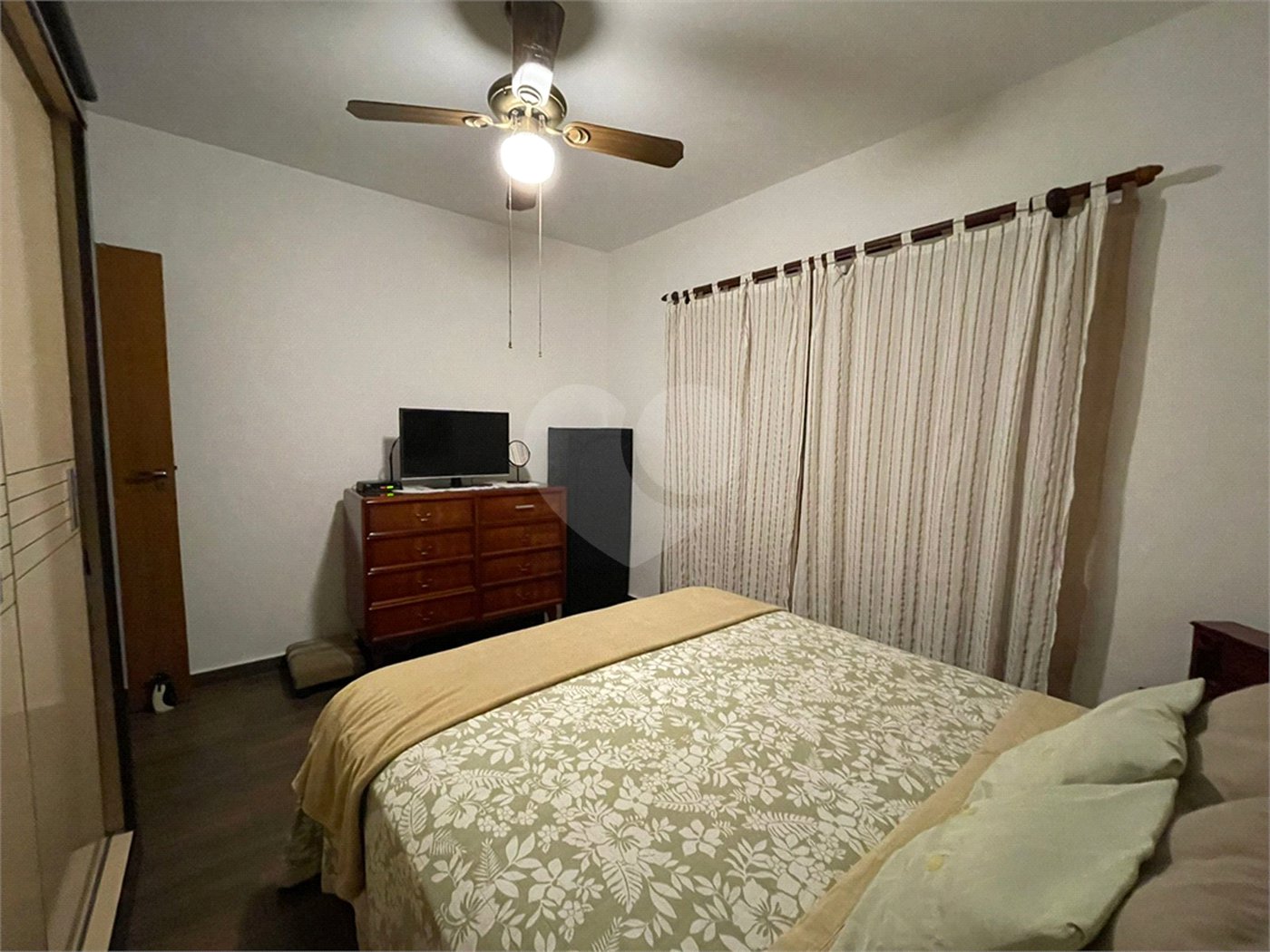 Sobrado à venda com 5 quartos, sendo 1 suíte, em Alto da Boa Vista, São Paulo, SP