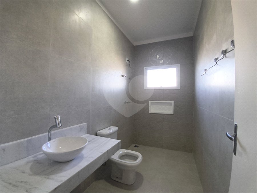 Casa à venda com 3 suítes no condomínio Terras de São Francisco, Sorocaba - SP