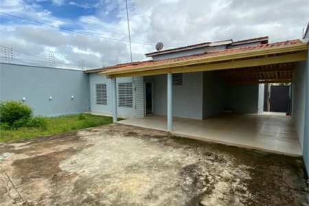 Aluga-se casa no bairro Catumbi em Balsas, Maranhão
