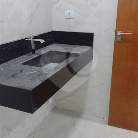 Sobrado à venda com 3 quartos, sendo 1 suíte, em Villa Di Cesar, Mogi das Cruzes, SP