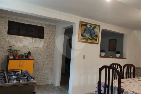 Sobrado à venda com 5 quartos, sendo 1 suíte, em Jardim Brogotá, Atibaia, SP