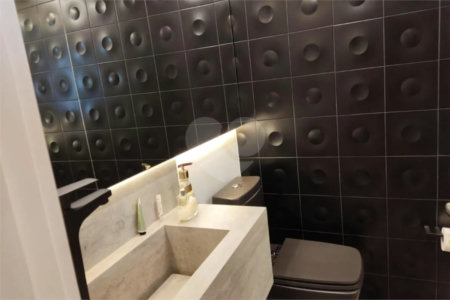 Apartamento à venda com 3 quartos, sendo 1 suíte,  em Santa Cecília, São Paulo, SP