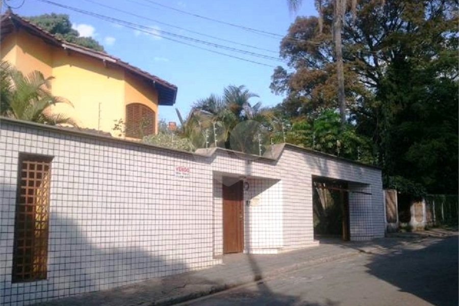 Sobrado à venda com 4 quartos, sendo 2 suítes, em Horto, São Paulo, SP