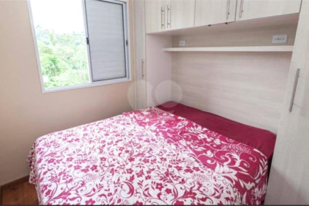 Apartamento à venda com 2 quartos em Jardim Ísis, Cotia, SP