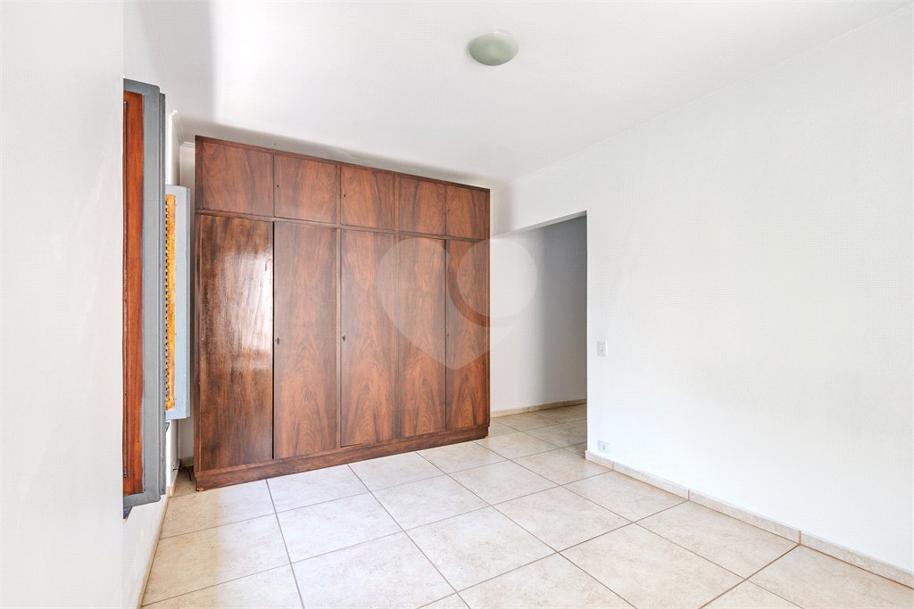 Casa à venda com 3 quartos, sendo 1 suíte,  em Granja Julieta, São Paulo, SP