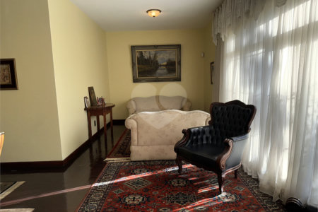 Casa à venda com 6 quartos, sendo 2 suítes, em Lapa, São Paulo, SP