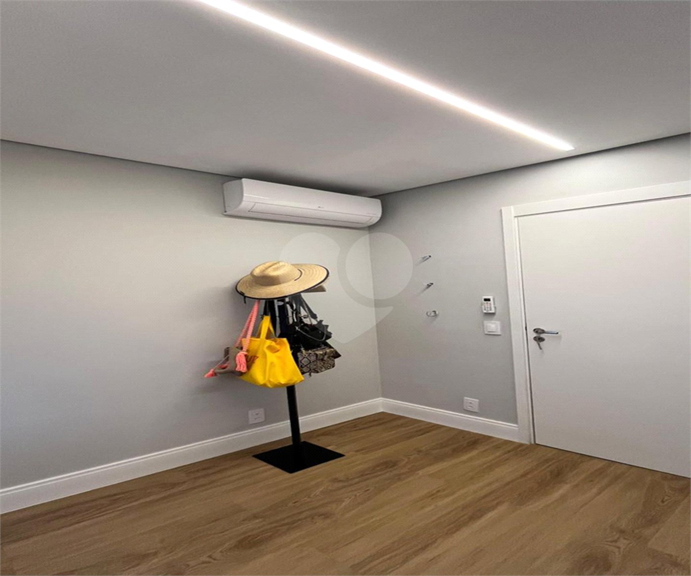Apartamento à venda com 3 quartos, sendo 1 suíte, em Jardim Prudência, São Paulo, SP