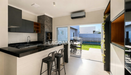 Casa à venda com 3 quartos, sendo 2 suítes,  em Residencial Costa Leste, Três Lagoas, MS