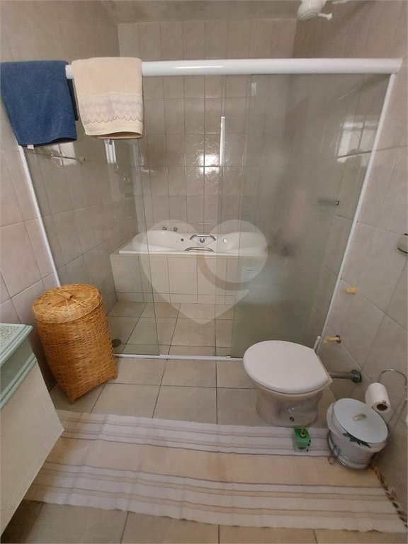 Sobrado à venda com 3 quartos, sendo 2 suítes, em Jardim Alvinópolis, Atibaia, SP