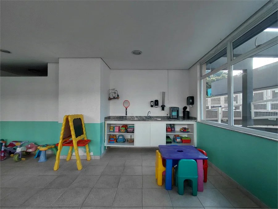 Apartamento à venda com 3 quartos, sendo 1 suíte,  em Vila Romana, São Paulo, SP