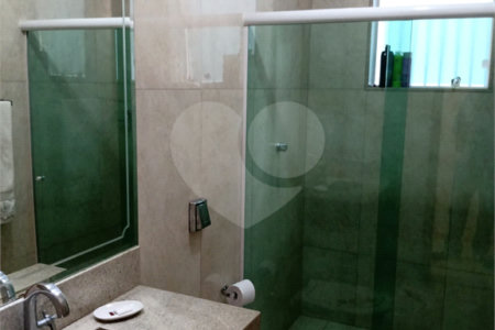Casa à venda com 4 quartos, sendo 1 suíte, no condomínio Monte Líbano, Rio de Janeiro - RJ
