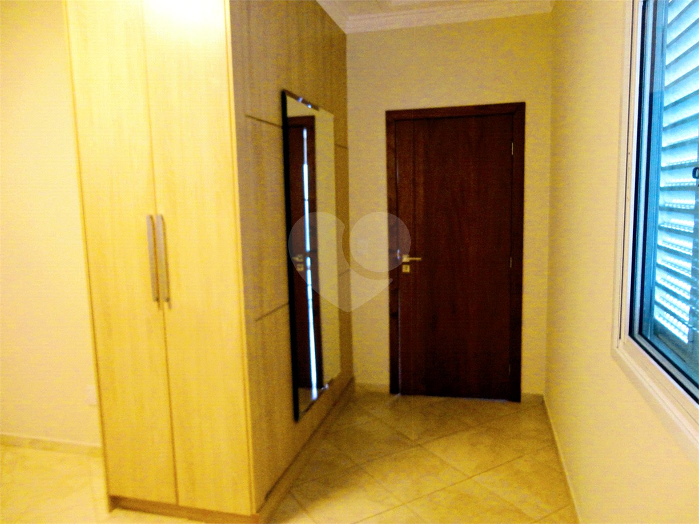 Casa à venda com 3 suítes no condomínio Residencial Jardim América, Vinhedo - SP