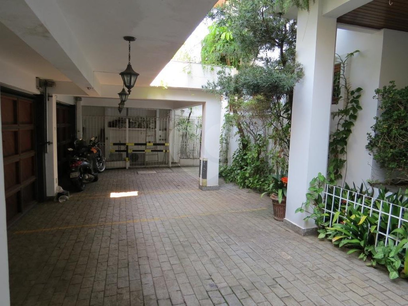 Casa de Vila à venda com 4 suítes em Morumbi, São Paulo, SP