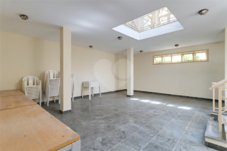 Casa à venda com 4 quartos, sendo 2 suítes, no condomínio Villa Franz Schubert, São Paulo - SP