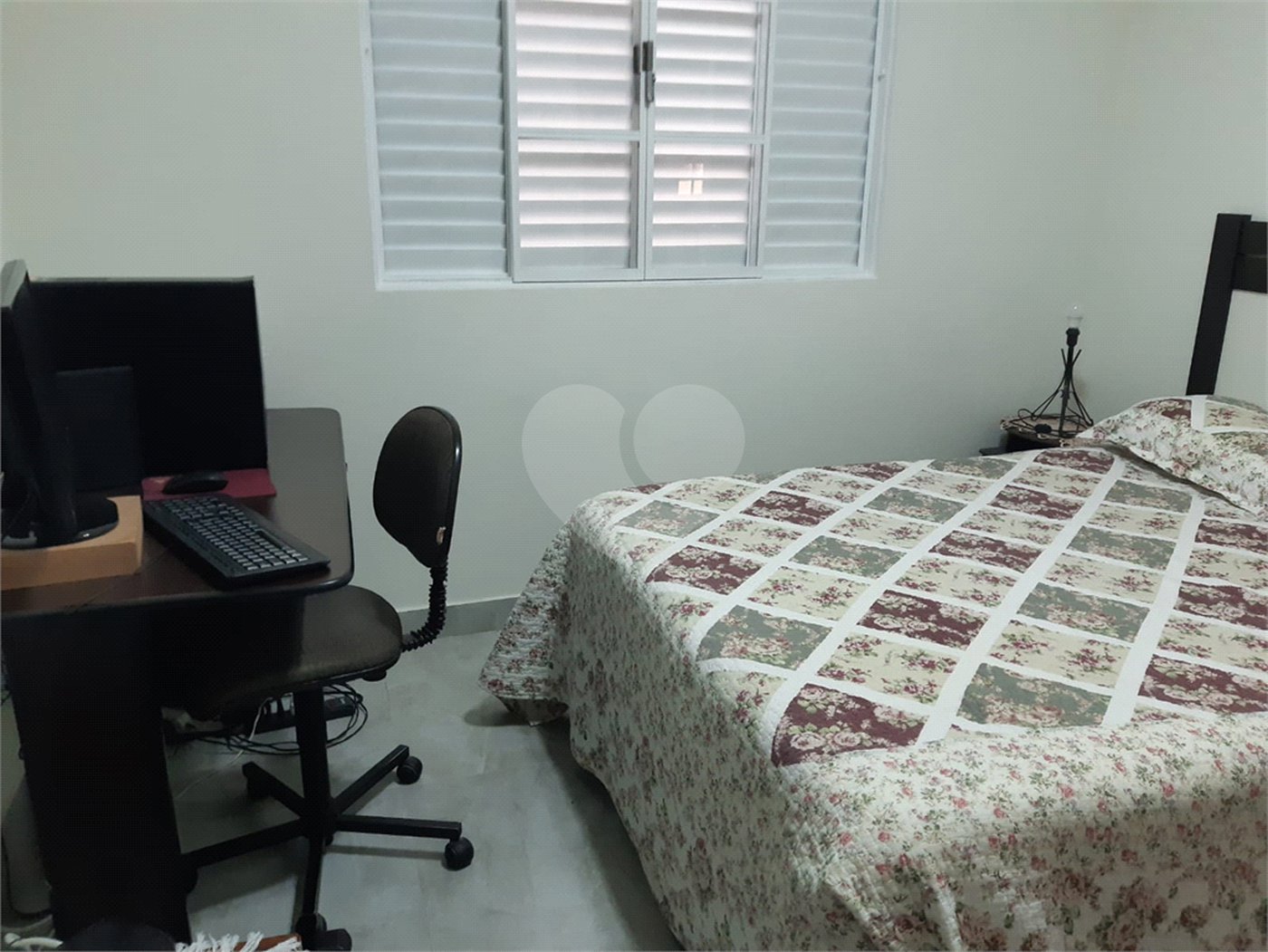 CASA A VENDA NO BAIRRO JARDIM ALVORADA COM 3 DORMITORIOS, 1 SUITE, 3 VAGAS, METRAGEM 250M², Sjc