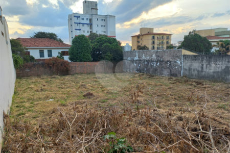 Terreno com 600,00 m².