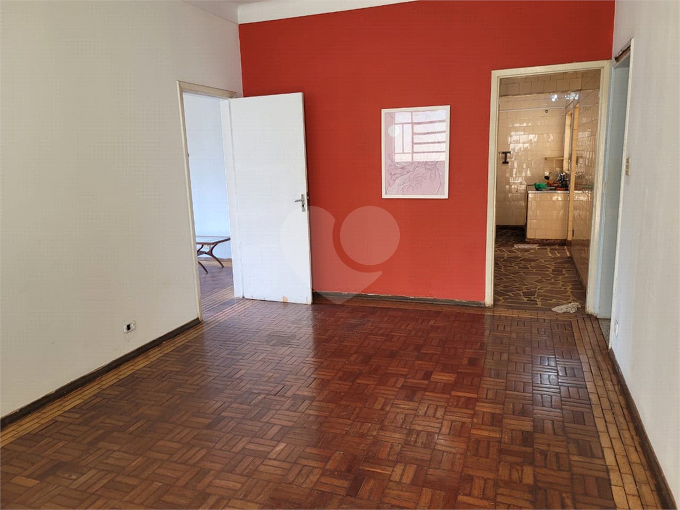 Casa Térrea com 3 dormitórios.