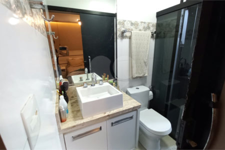 Apartamento à venda com 3 quartos, sendo 1 suíte, em Jardim Luísa, São Paulo, SP