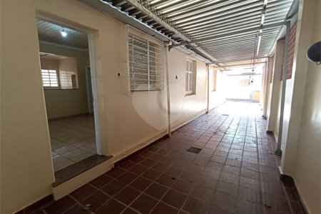 Casa à venda com 3 quartos, sendo 2 suítes,  no Centro, Itapetininga, SP