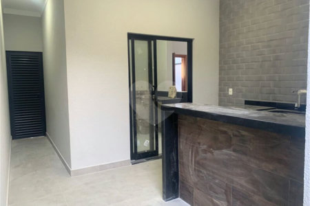 Casa à venda com 3 quartos, sendo 1 suíte, em Jardim Residencial Veneza, Indaiatuba, SP