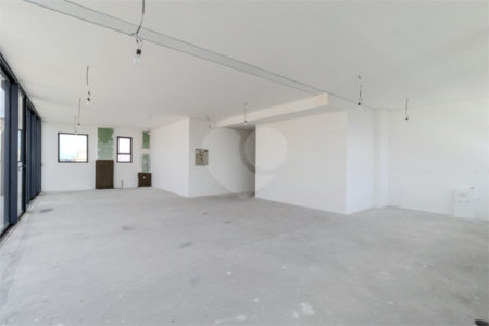 Apartamento à venda com 3 suítes em Campo Belo, São Paulo, SP