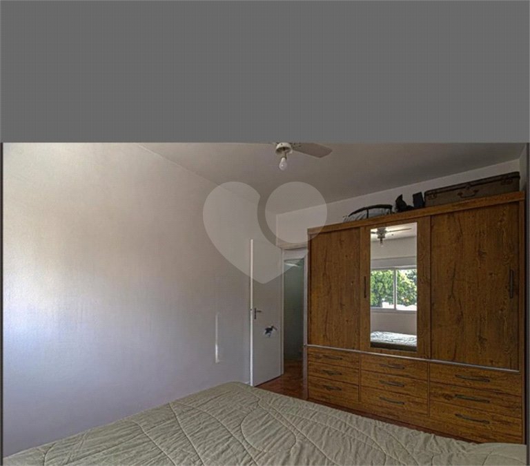 Apartamento à venda com 3 quartos, sendo 1 suíte,  em Aclimação, São Paulo, SP