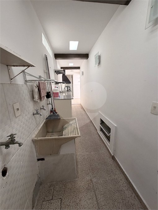 Sobrado à venda com 2 suítes em Vila Marari, São Paulo, SP