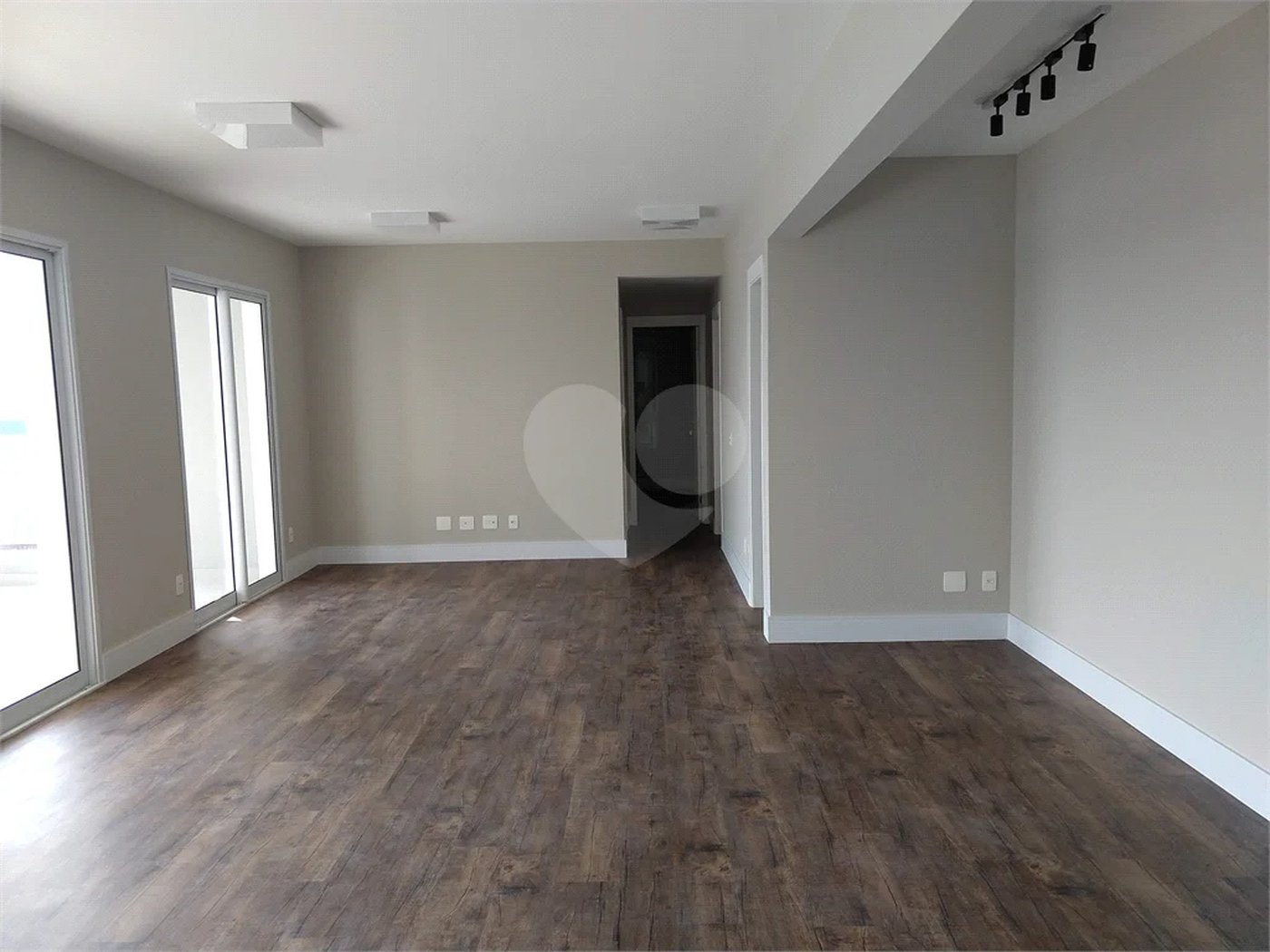 Apartamento à venda com 3 suítes em Vila Anastácio, São Paulo, SP