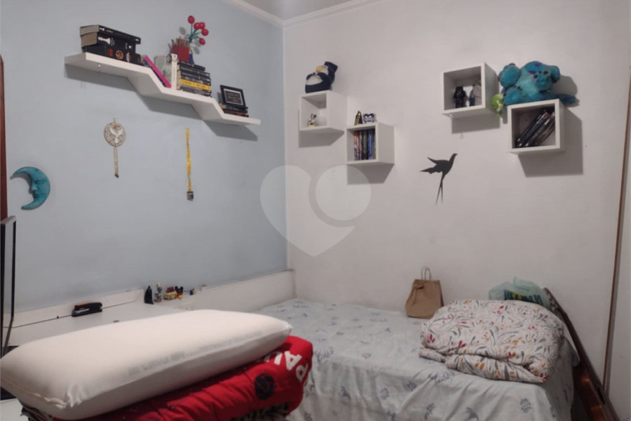Casa à venda com 4 quartos, sendo 2 suítes, em Vila Gustavo, São Paulo, SP