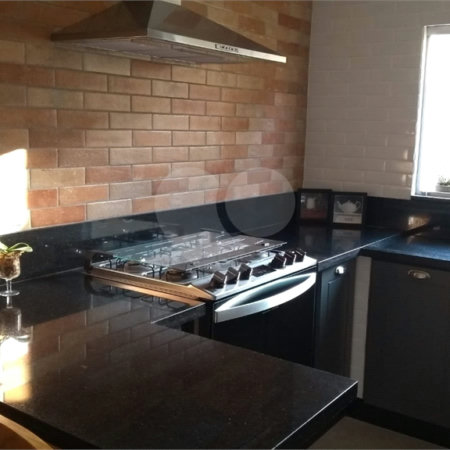 Sobrado à venda com 3 quartos, sendo 1 suíte,  em Retiro das Fontes, Atibaia, SP