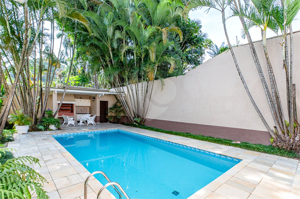 Casa de Vila à venda com 3 quartos, sendo 1 suíte, em Alto da Boa Vista, São Paulo, SP