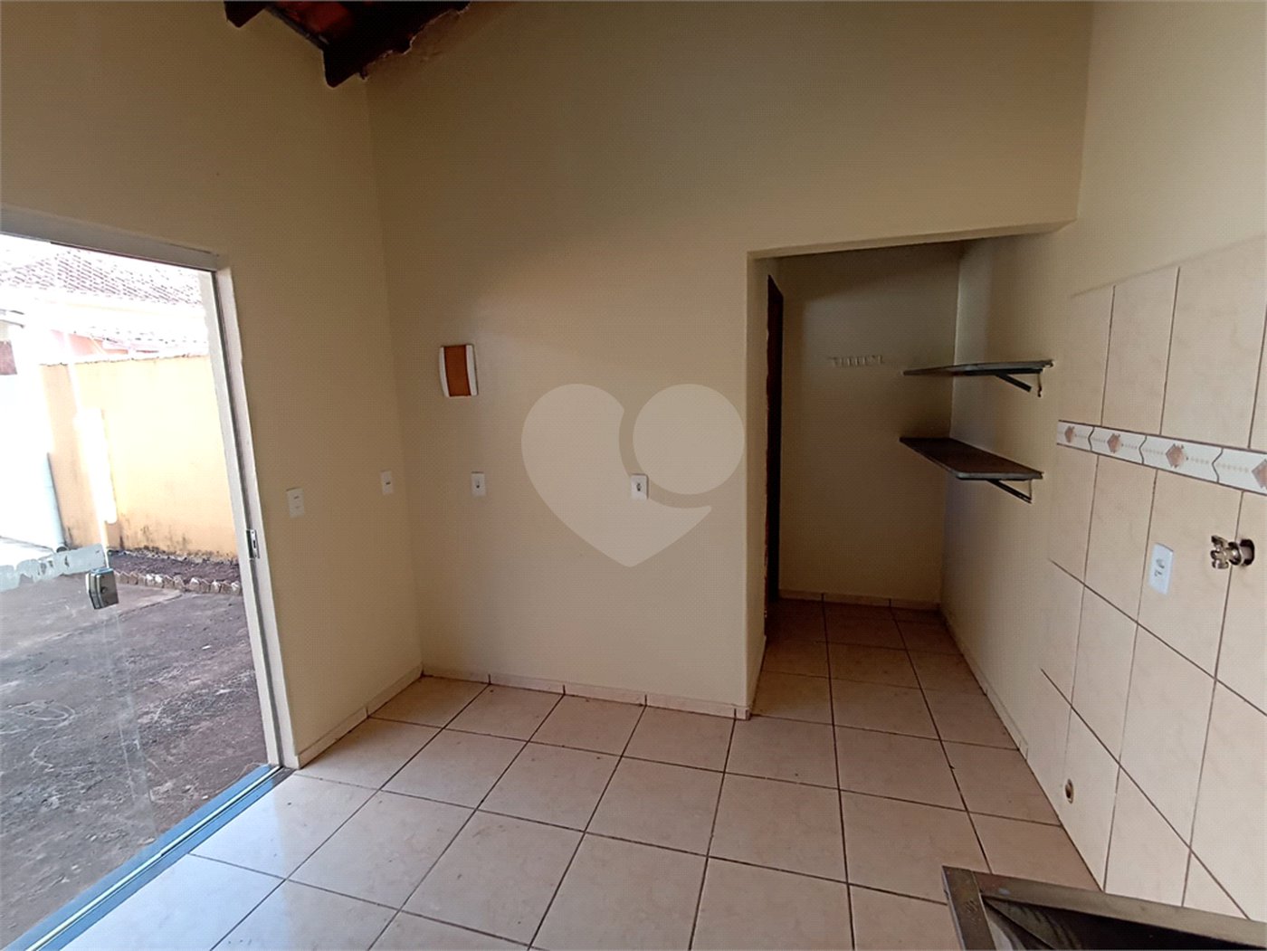 Casa à venda com 3 quartos, sendo 2 suítes,  no Centro, Itapetininga, SP