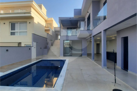 Casa à venda com 3 suítes em Nações, Valinhos, SP