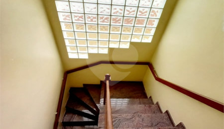 Sobrado à venda com 3 quartos, sendo 1 suíte,  em Parque Vitória, São Paulo, SP
