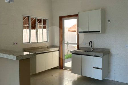 Casa à venda com 3 quartos, sendo 2 suítes,  em Bela Vista da Lagoa, Três Lagoas, MS