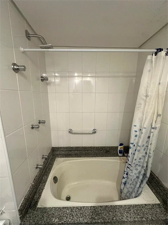 Casa à venda com 3 quartos, sendo 2 suítes, no condomínio Townhouse Village Morumbi, São Paulo - SP