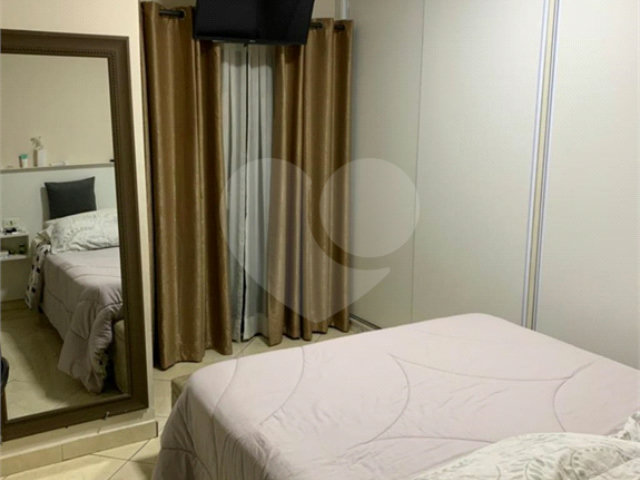 Sobrado à venda com 3 quartos, sendo 1 suíte,  em Jardim Aricanduva, São Paulo, SP