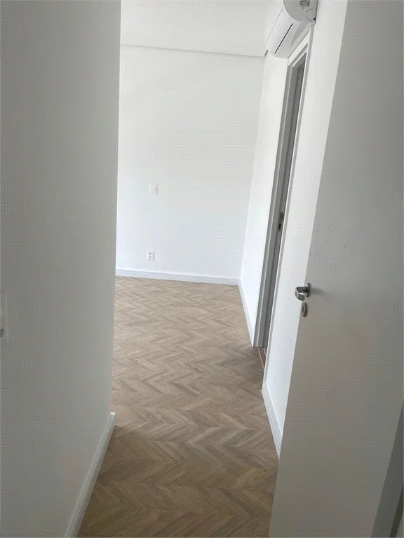 Apartamento à venda ou para alugar com 2 suítes em Jardim das Acácias, São Paulo, SP