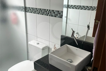 Casa à venda com 3 quartos, sendo 1 suíte,  em Vila Suissa, Mogi das Cruzes, SP