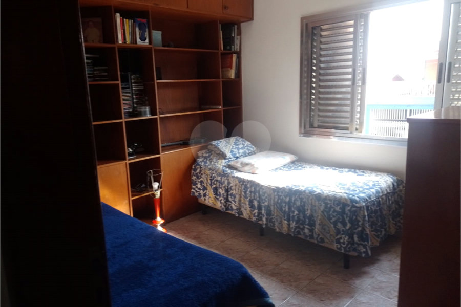 Sobrado à venda com 3 quartos, sendo 1 suíte,  em Tremembé, São Paulo, SP
