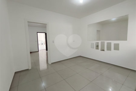 Sobrado à venda com 3 quartos, sendo 1 suíte, em Cupecê, São Paulo, SP