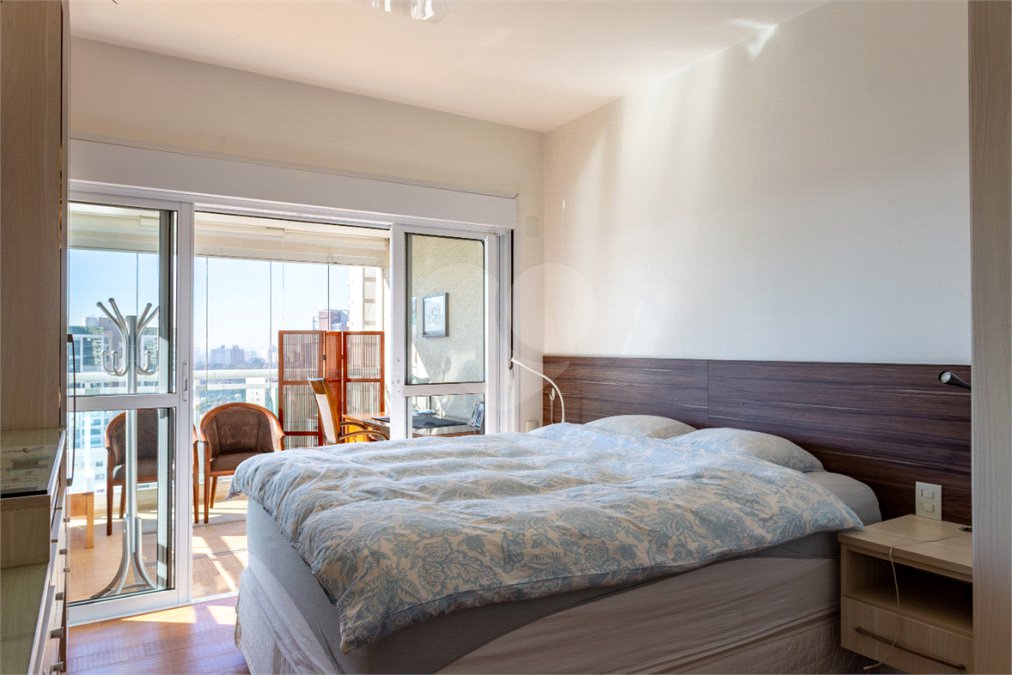 Apartamento à venda com 3 suítes em Vila Mariana, São Paulo, SP