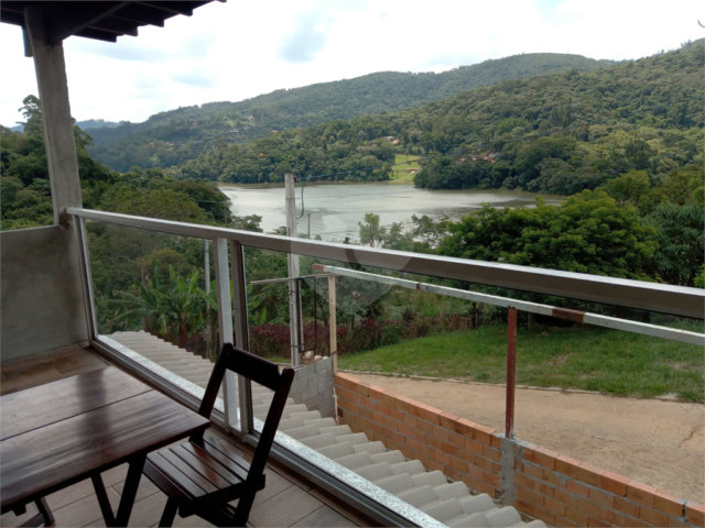 Casa à venda com 3 suítes em Rancho Grande, Mairiporã, SP