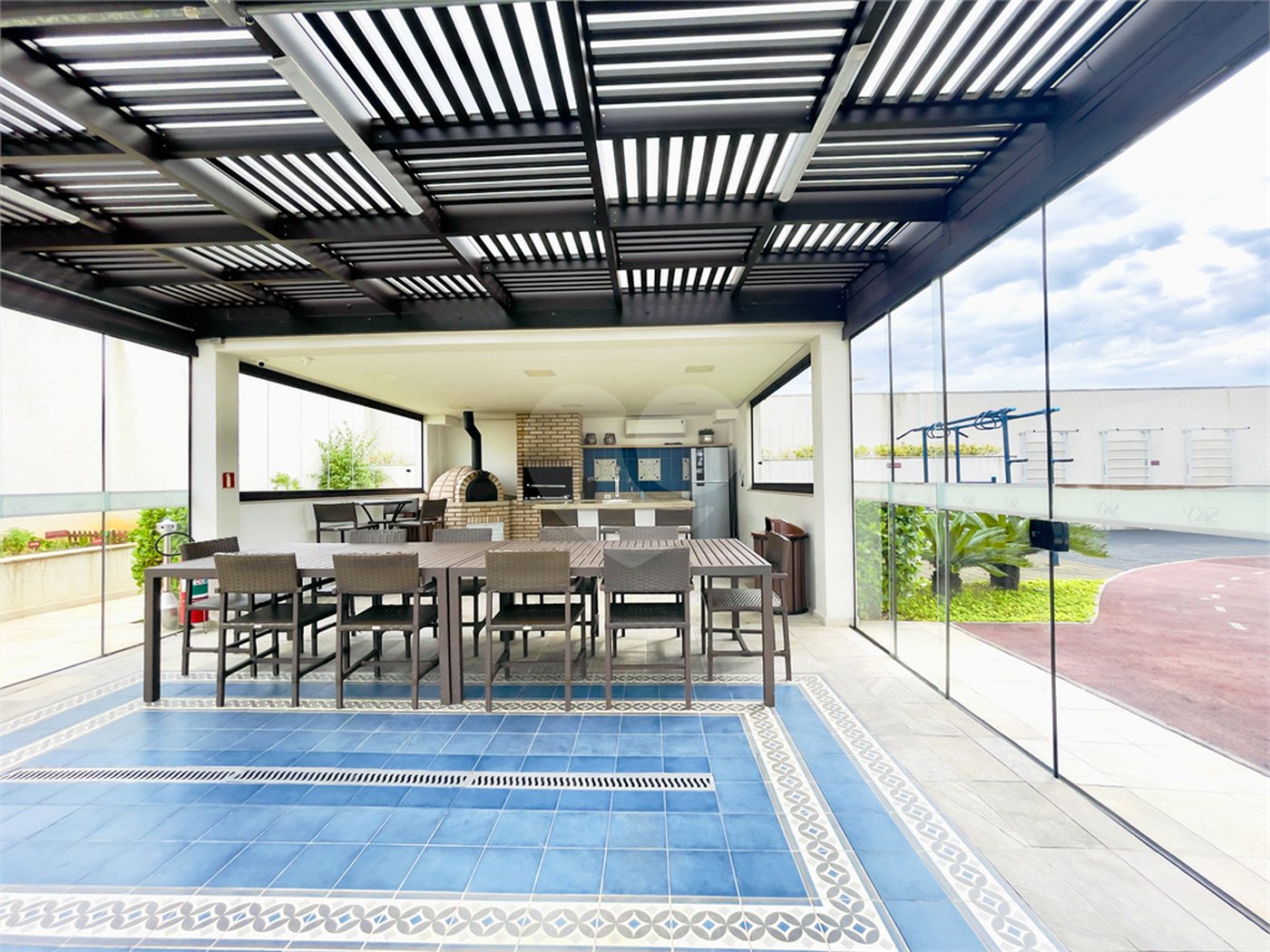 Apartamento à venda com 2 suítes em Vila Scarpelli, Santo André, SP