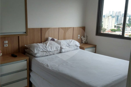 Apartamento à venda com 3 quartos, sendo 1 suíte, em Santo Amaro, São Paulo, SP