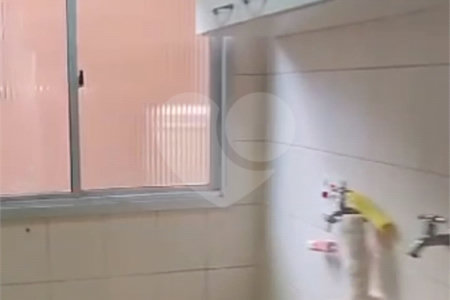 Apartamento à venda com 2 quartos em Jardim Ester Yolanda, São Paulo, SP