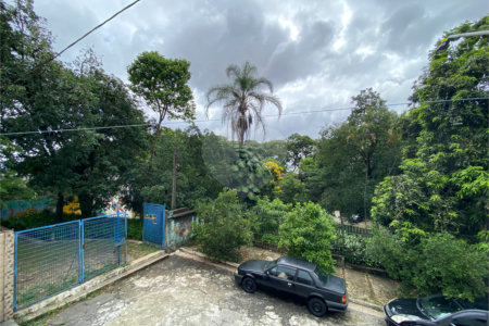 Sobrado à venda com 3 quartos, sendo 1 suíte, em Vila dos Remédios, São Paulo, SP