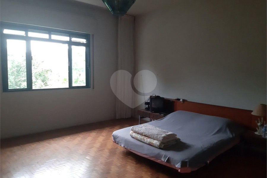 Sobrado à venda com 3 quartos, sendo 1 suíte, em Horto, São Paulo, SP