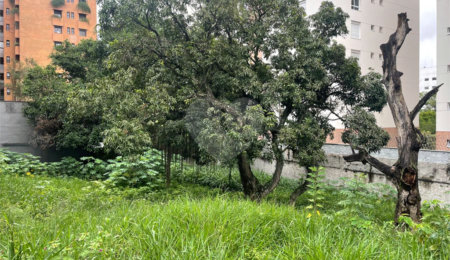 Terreno à venda em Jardim Guedala, São Paulo, SP